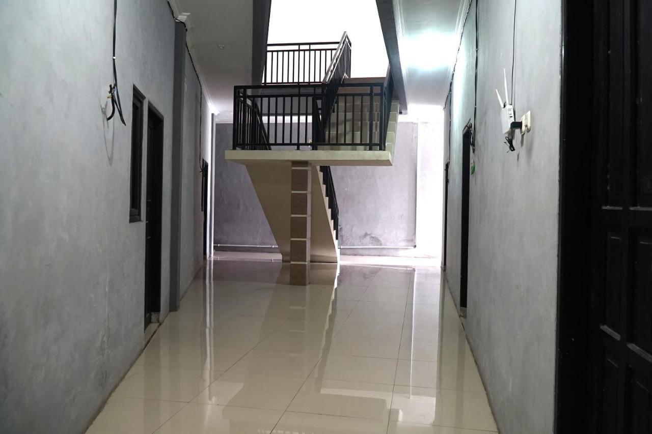 Oyo Flagship 1034 Pondok Mulia Guest House Syariah Balikpapan Kültér fotó